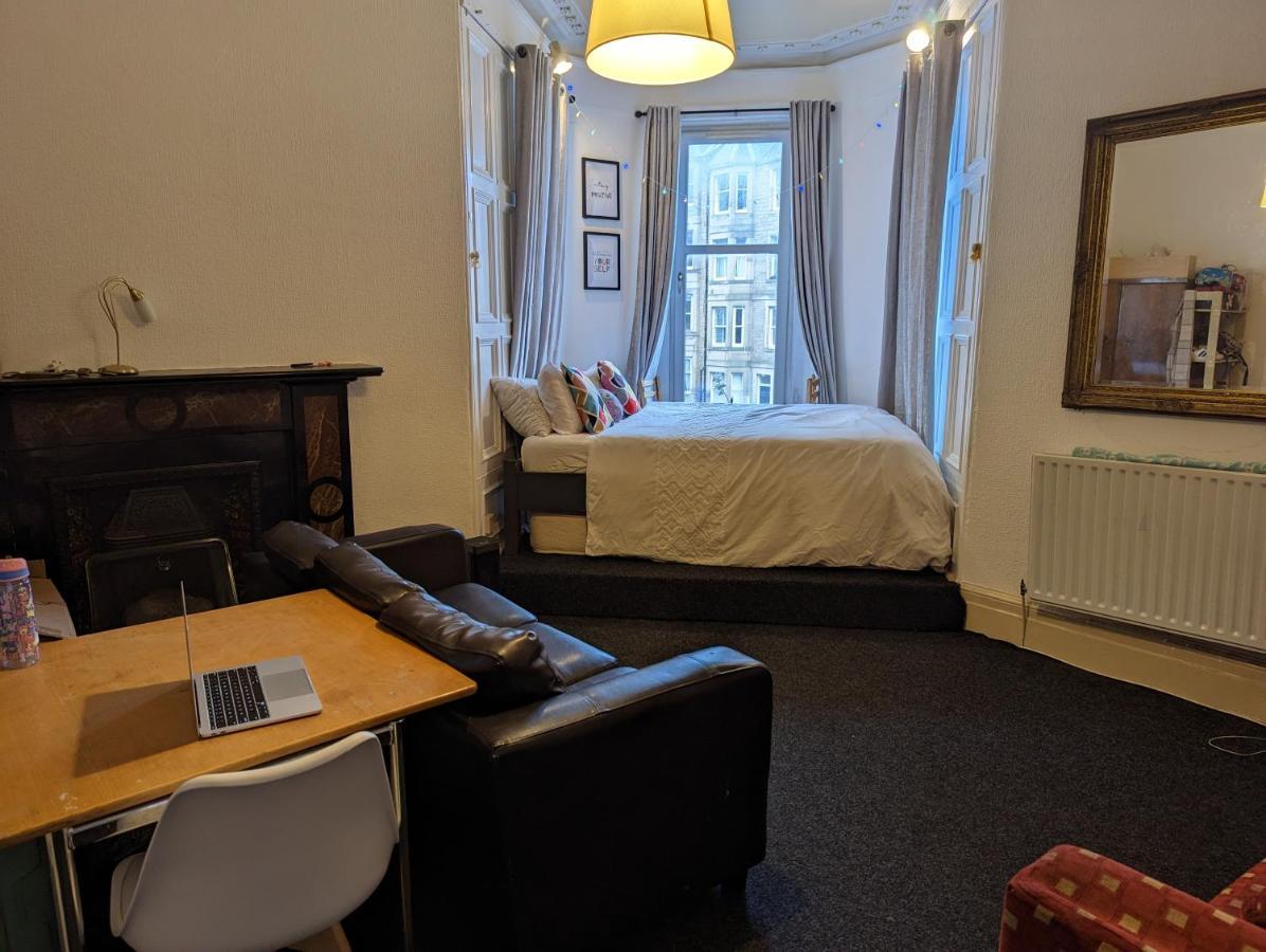 Huge Room In The City Edinburgh Exterior foto